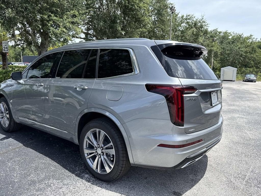2025 Cadillac XT6 Premium Luxury