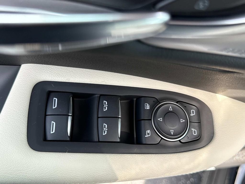 2025 Cadillac XT6 Sport