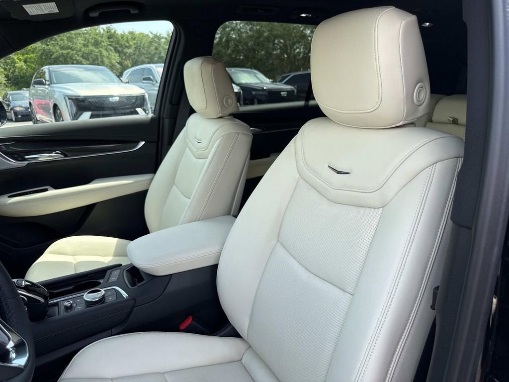 2025 Cadillac XT6 Sport