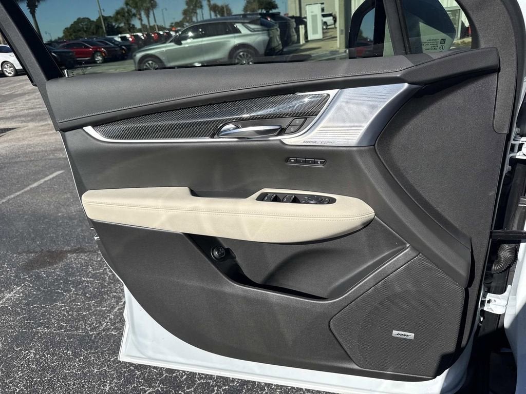 2025 Cadillac XT6 Sport