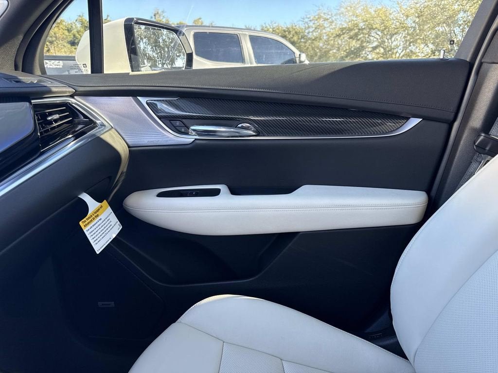 2025 Cadillac XT6 Sport