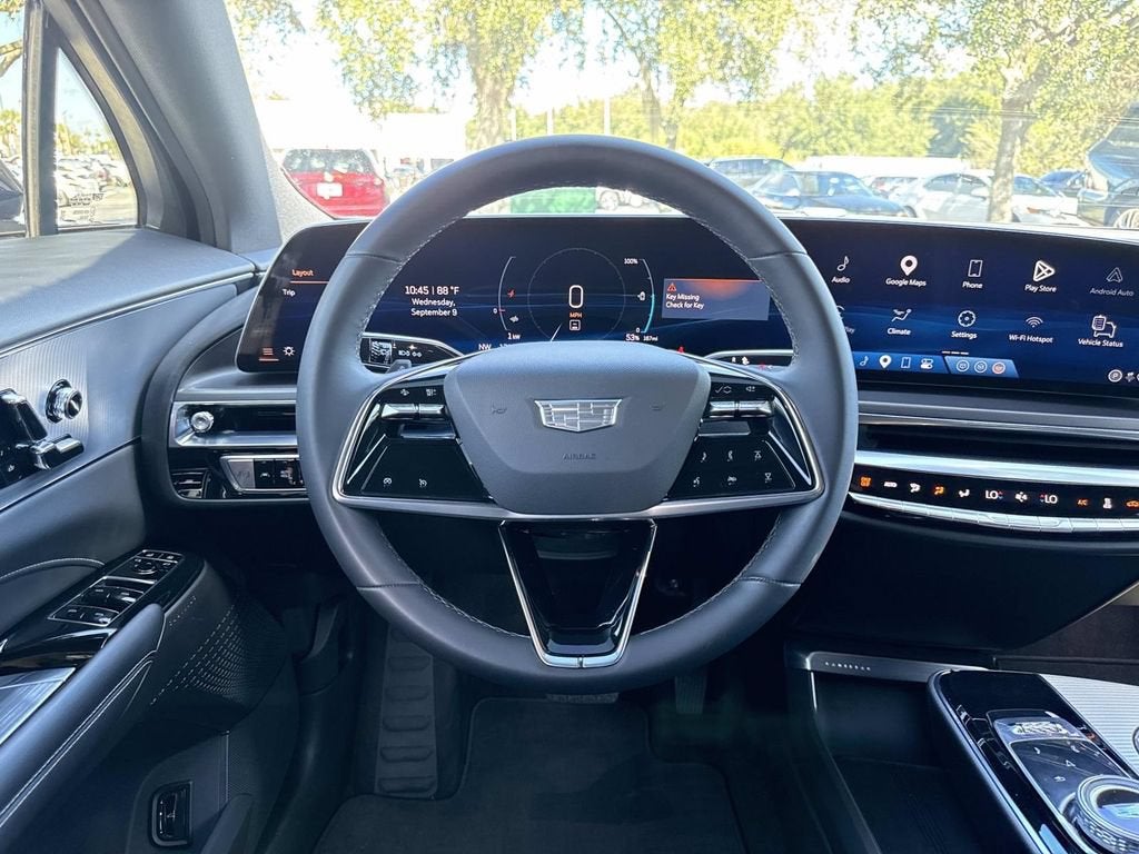 2024 Cadillac LYRIQ Tech