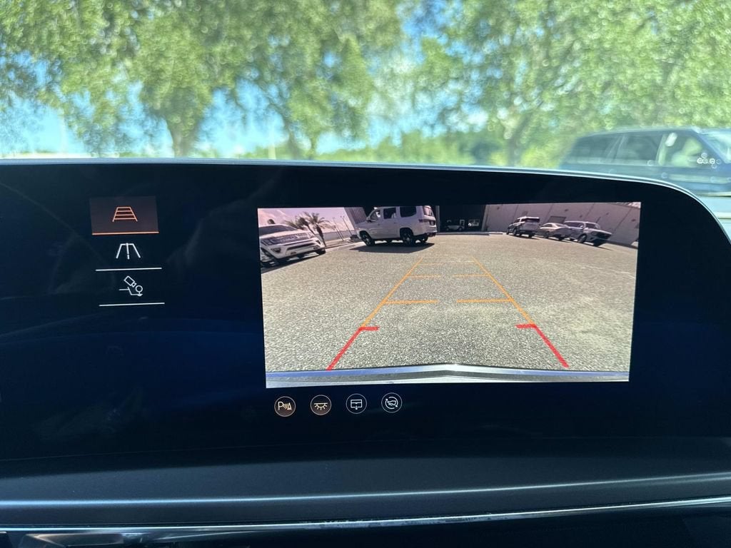 2024 Cadillac LYRIQ Tech