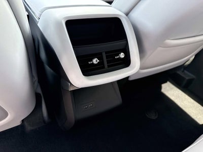 2025 Cadillac LYRIQ Luxury 1