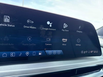 2025 Cadillac LYRIQ Luxury 1