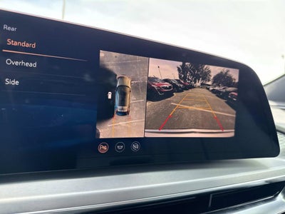 2025 Cadillac LYRIQ Luxury 1