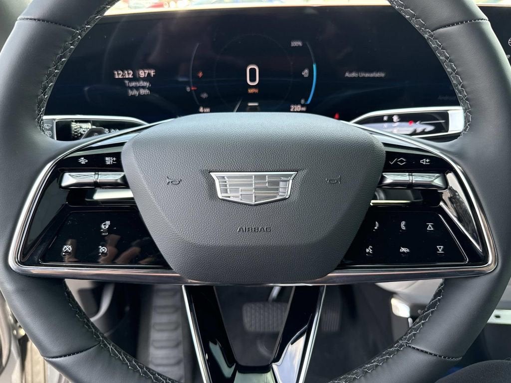 2025 Cadillac LYRIQ Luxury 1