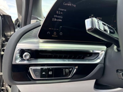 2025 Cadillac LYRIQ Luxury 1