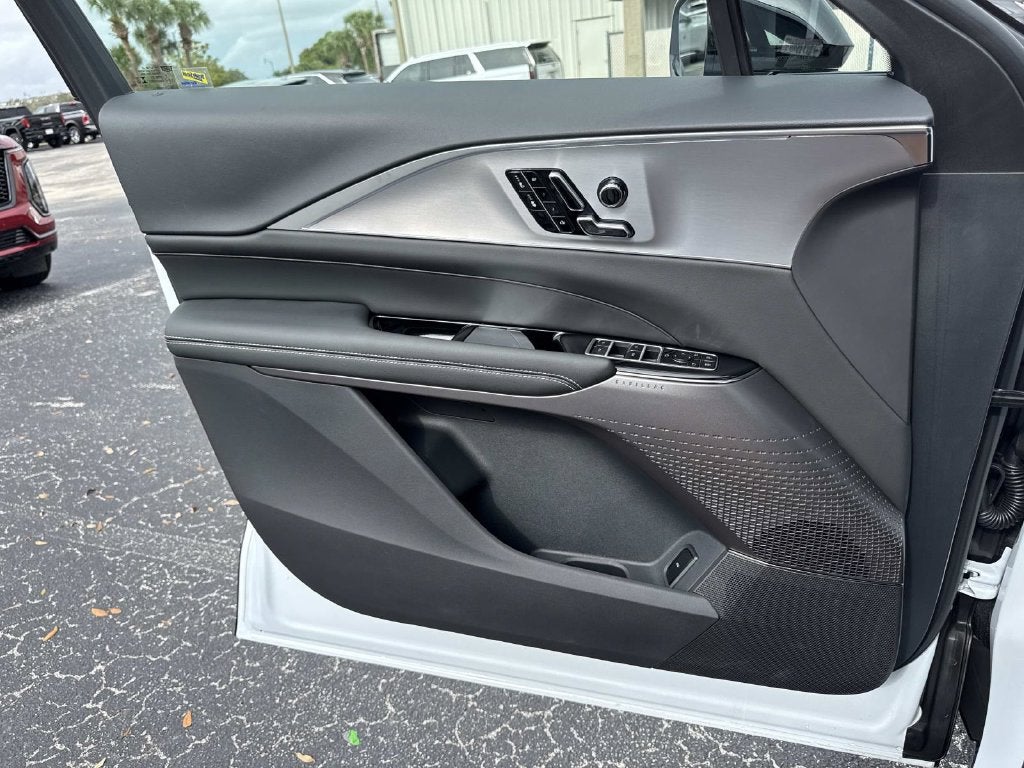 2027 Cadillac LYRIQ Luxury