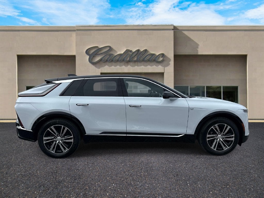 2027 Cadillac LYRIQ Luxury