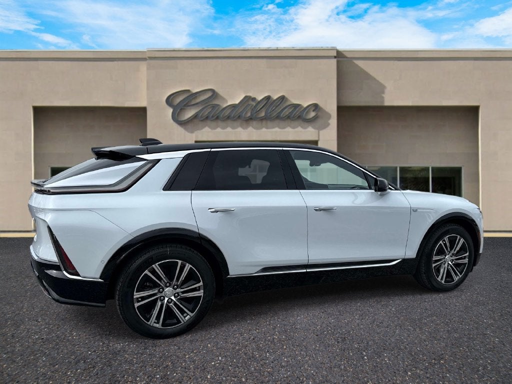 2027 Cadillac LYRIQ Luxury
