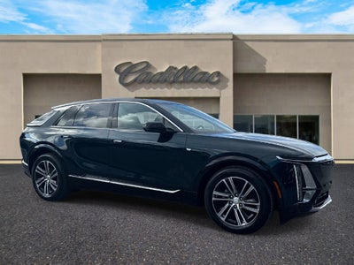 2024 Cadillac LYRIQ Luxury 2
