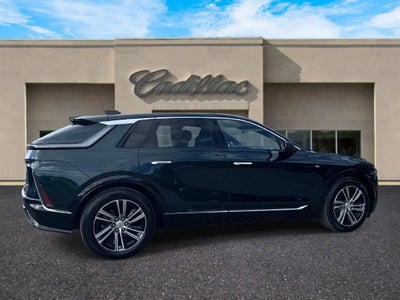 2024 Cadillac LYRIQ Luxury 2