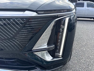 2024 Cadillac LYRIQ Luxury 2