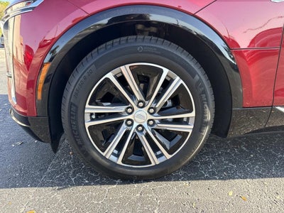 2024 Cadillac LYRIQ Luxury 2