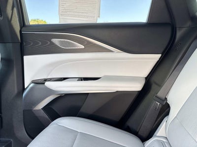 2024 Cadillac LYRIQ Luxury 2