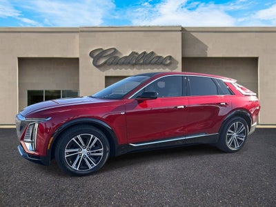 2024 Cadillac LYRIQ Luxury 2