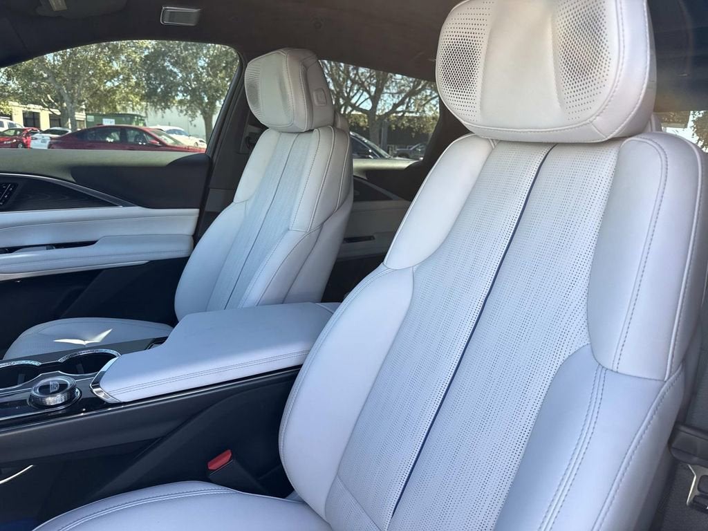 2026 Cadillac LYRIQ Premium Luxury