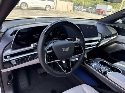 2024 Cadillac LYRIQ Luxury 2