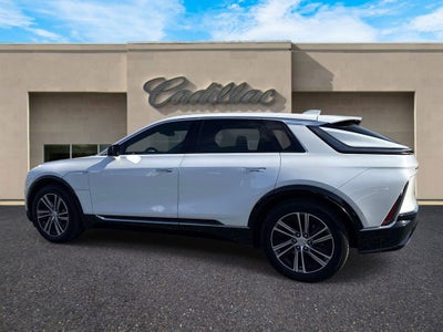 2024 Cadillac LYRIQ Luxury 2