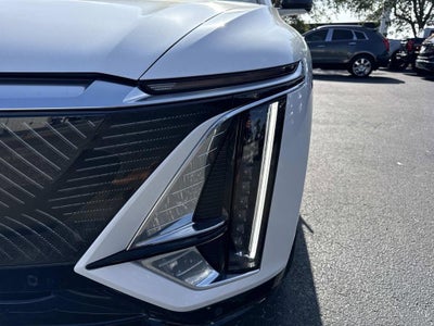 2024 Cadillac LYRIQ Luxury 2