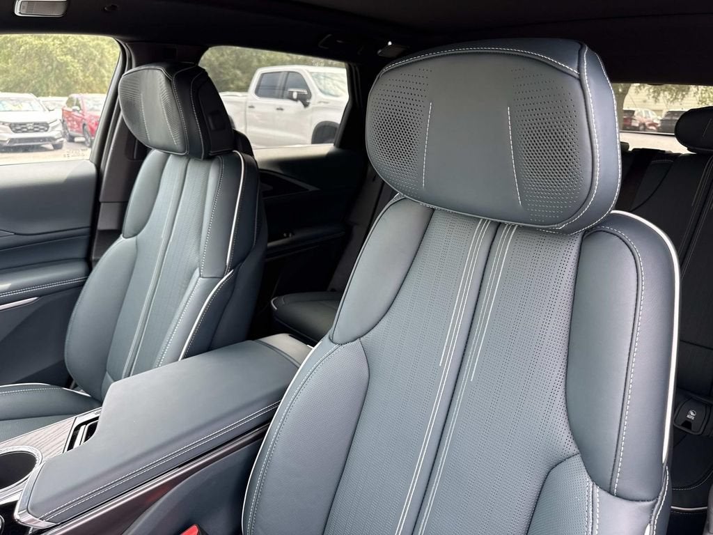 2026 Cadillac LYRIQ Signature Luxury