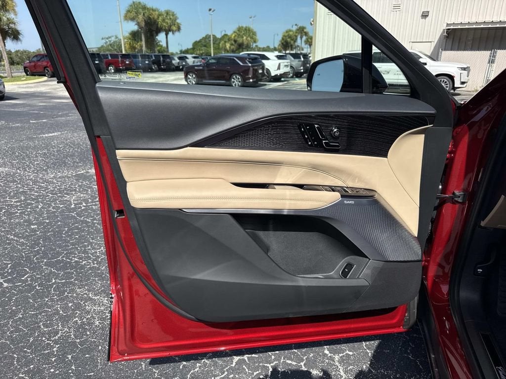 2026 Cadillac LYRIQ Signature Luxury