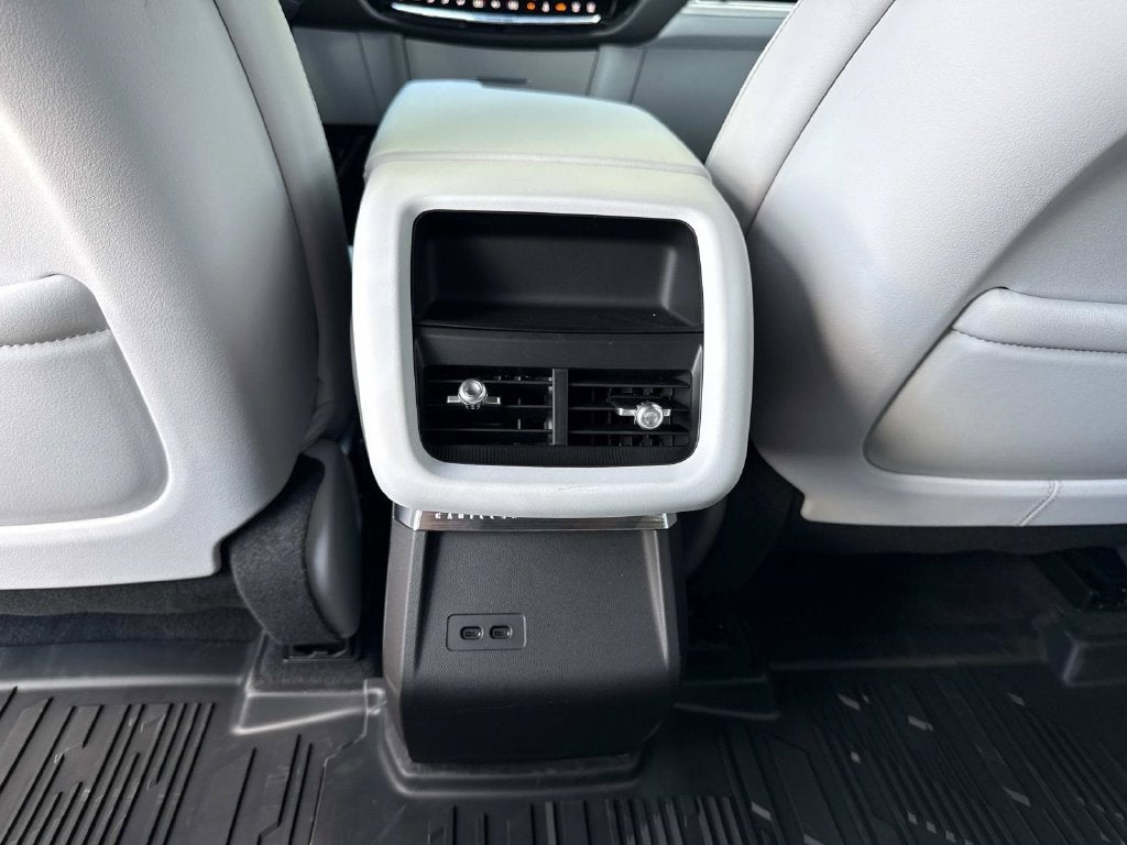 2027 Cadillac LYRIQ Sport