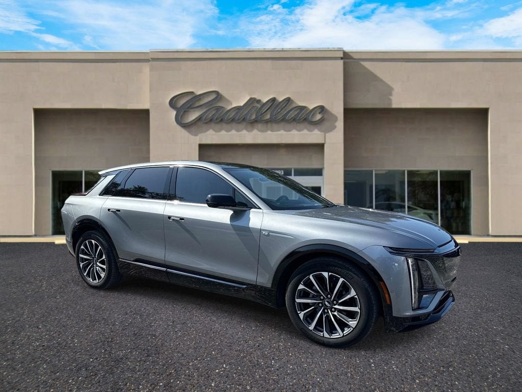 2024 Cadillac LYRIQ Sport 2