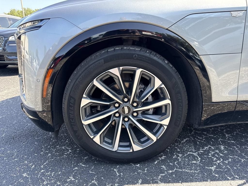 2024 Cadillac LYRIQ Sport 2