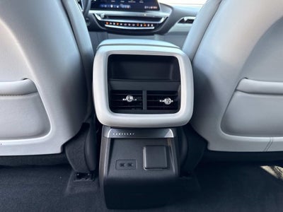2024 Cadillac LYRIQ Sport 2