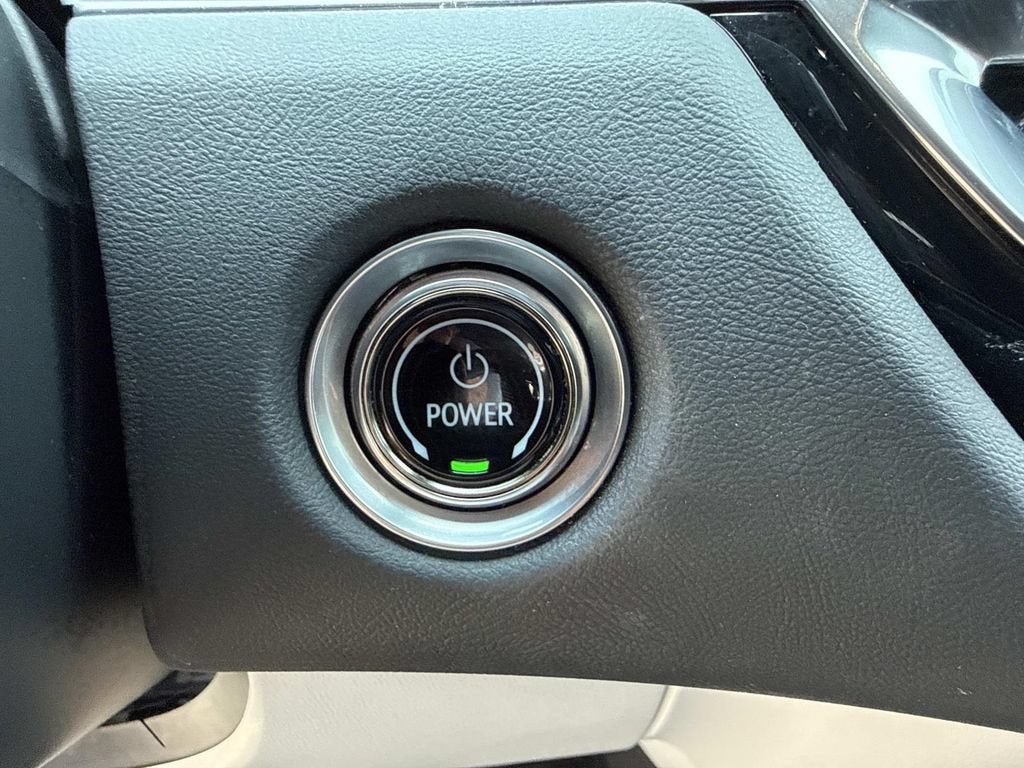 2024 Cadillac LYRIQ Sport 2