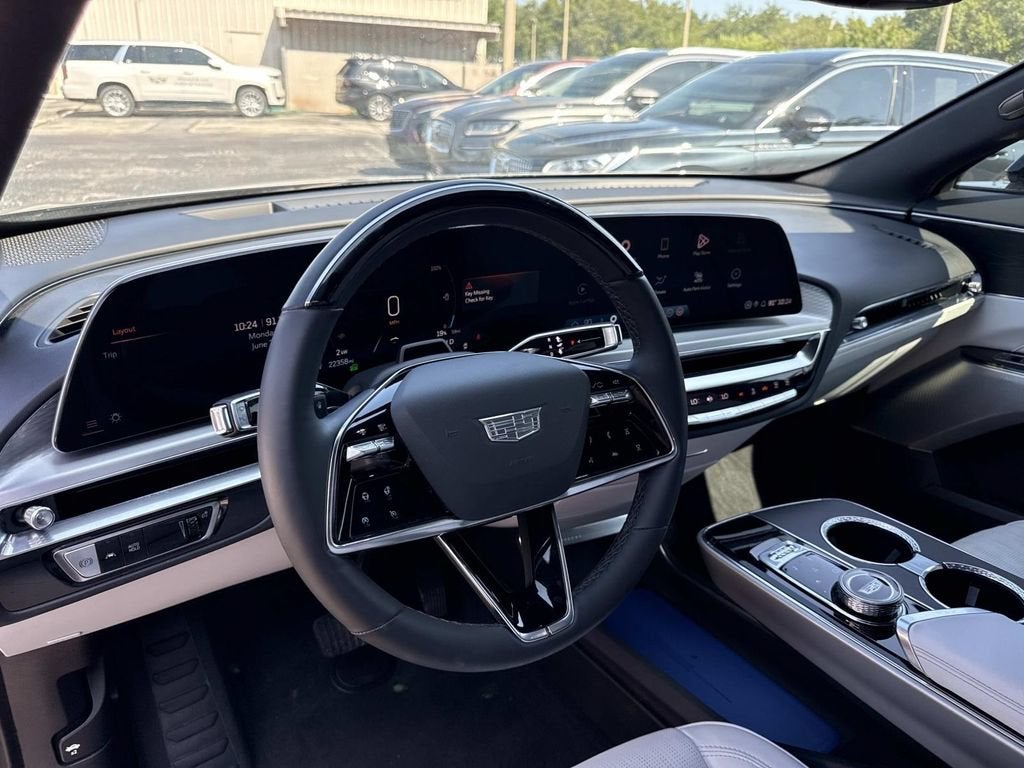 2024 Cadillac LYRIQ Sport 2