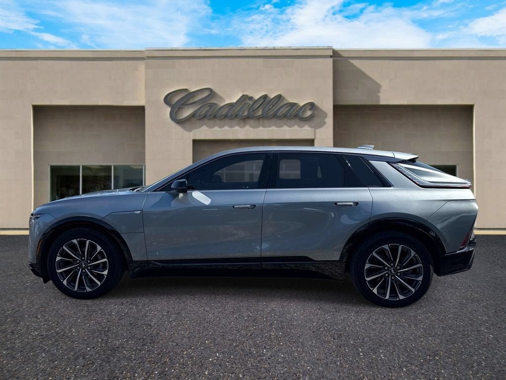 2024 Cadillac LYRIQ Sport 2