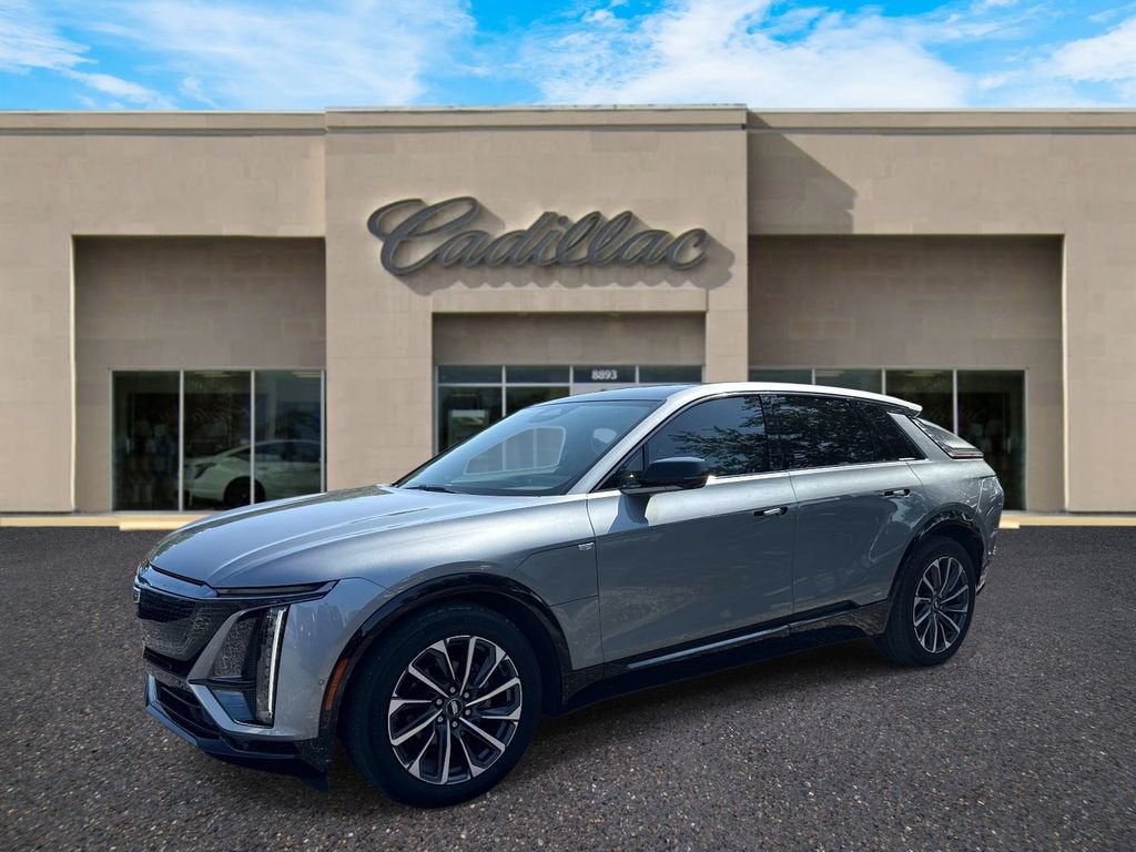 2024 Cadillac LYRIQ Sport 2