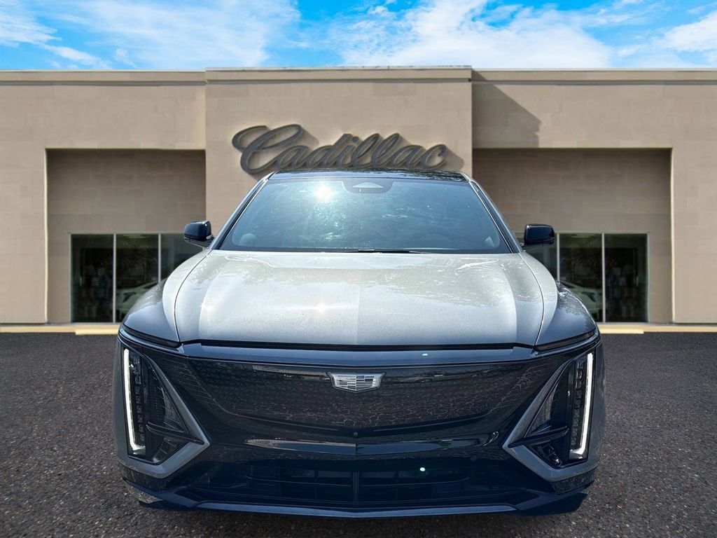 2024 Cadillac LYRIQ Sport 2