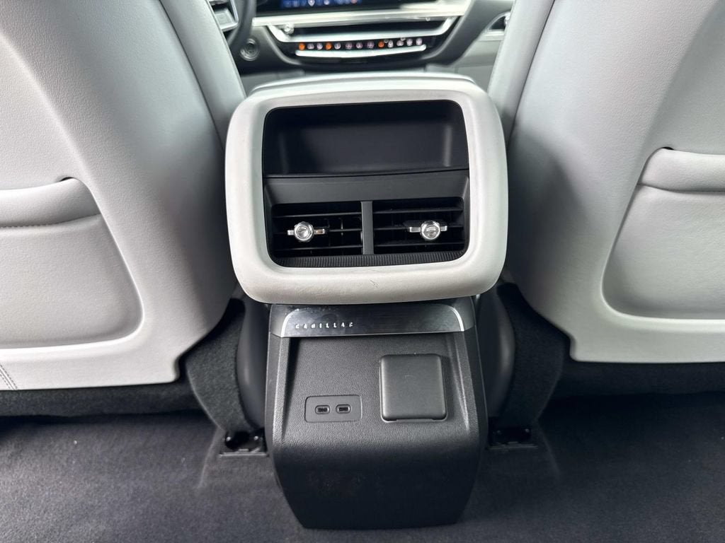 2024 Cadillac LYRIQ Sport 2
