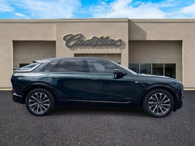 2024 Cadillac LYRIQ Sport 2