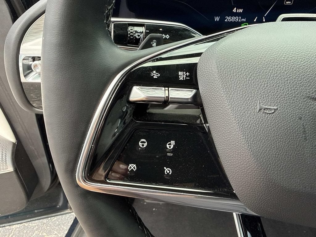 2024 Cadillac LYRIQ Sport 2