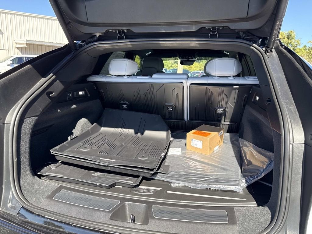 2026 Cadillac LYRIQ Premium Sport