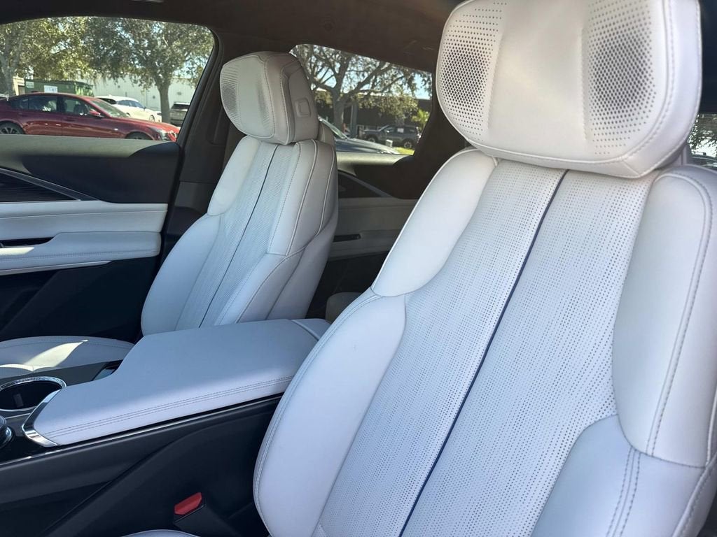 2026 Cadillac LYRIQ Premium Sport