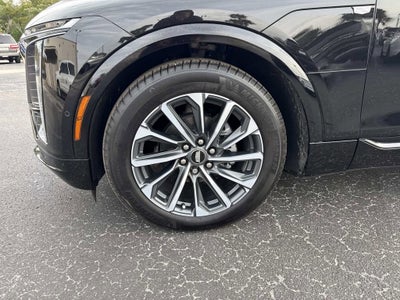 2024 Cadillac LYRIQ Sport 3