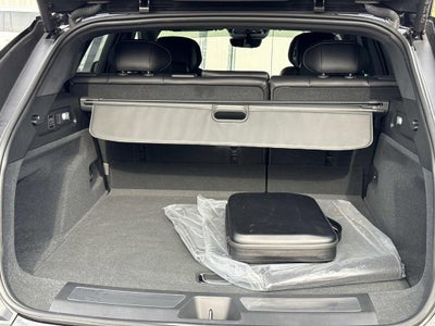 2024 Cadillac LYRIQ Sport 3