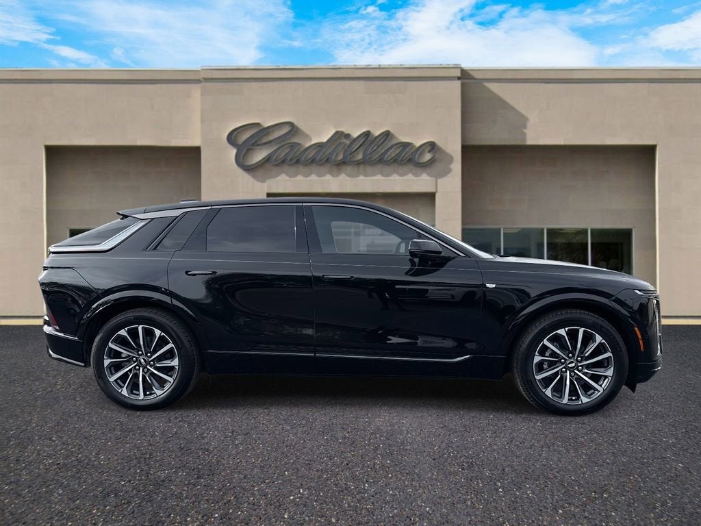 2024 Cadillac LYRIQ Sport 3