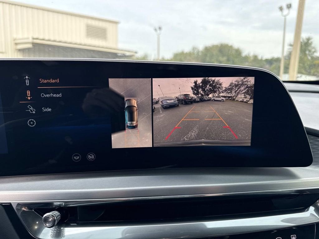 2024 Cadillac LYRIQ Sport 3