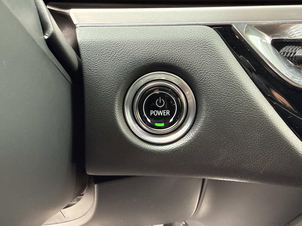 2024 Cadillac LYRIQ Sport 3