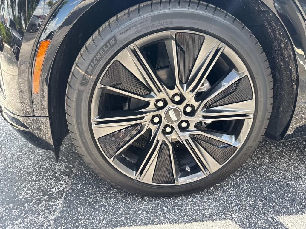 2025 Cadillac LYRIQ Sport 3