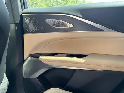 2025 Cadillac LYRIQ Sport 3