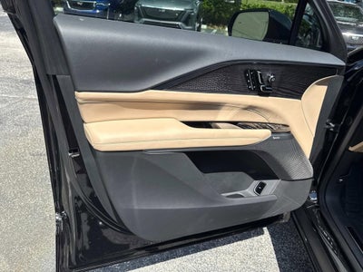 2025 Cadillac LYRIQ Sport 3