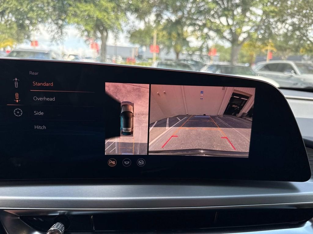 2025 Cadillac LYRIQ Sport 3